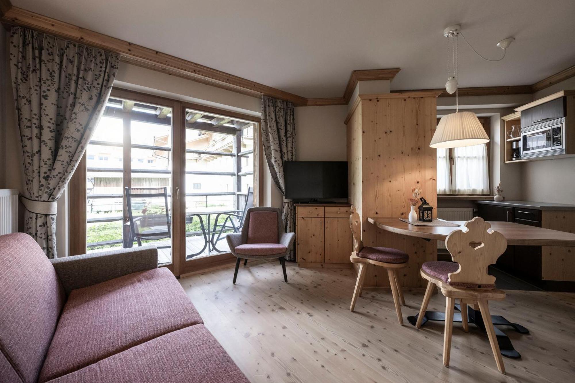 Post Alpina - Family Mountain Chalets San Candido Quarto foto