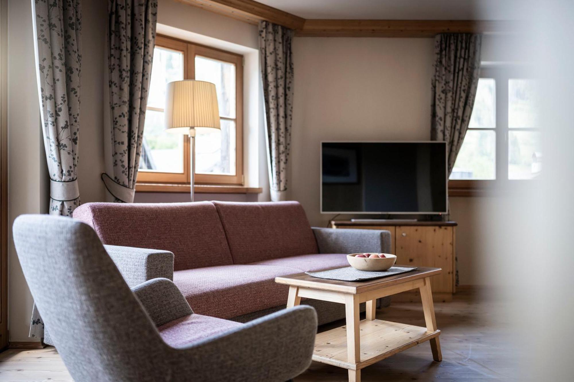 Post Alpina - Family Mountain Chalets San Candido Quarto foto