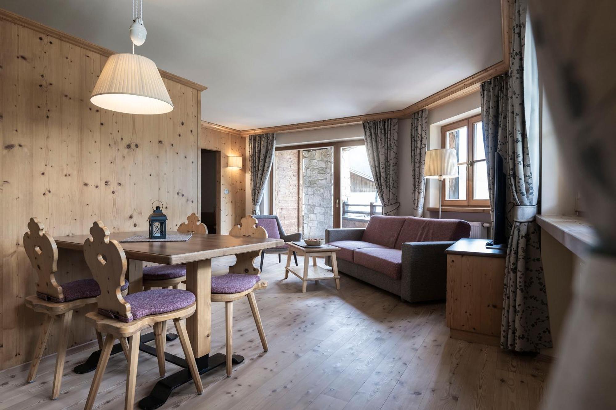 Post Alpina - Family Mountain Chalets San Candido Quarto foto