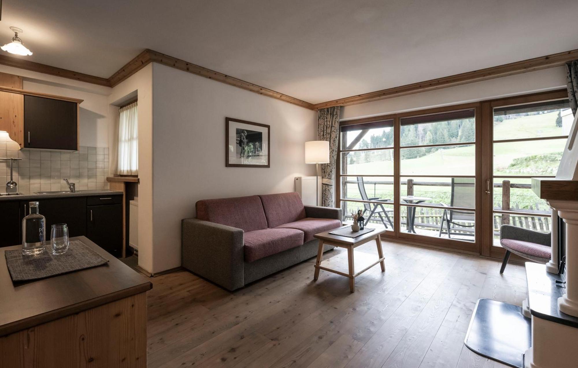 Post Alpina - Family Mountain Chalets San Candido Exterior foto
